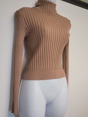 Babaton Ribbed Form Fitting TurtleNeck Top in Beige Camel Color Size Small